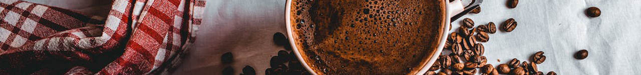 taza con café molido